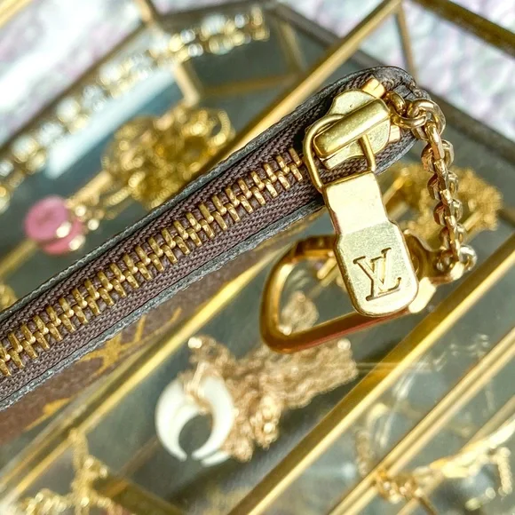 Louis Vuitton Key Pochette Cles Wallet 🤎